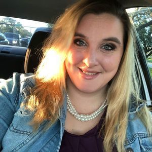 Meet your Posher, Carlee